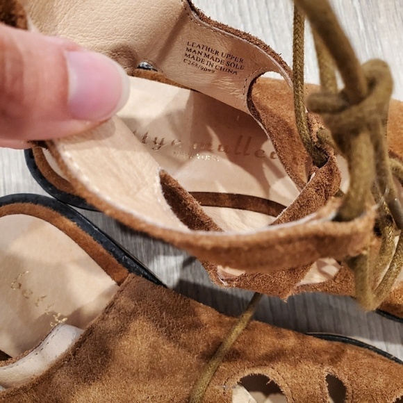 NEW Bettye Muller Lace Up Gladiator Wedge Sandals - Picture 5 of 7